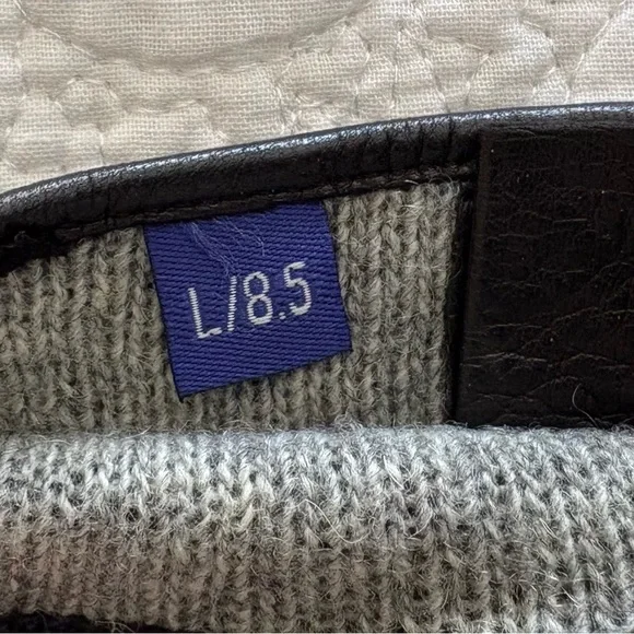 Samsonite Black Leather Gloves with Silver tone Buttons - Picture 4 of 4